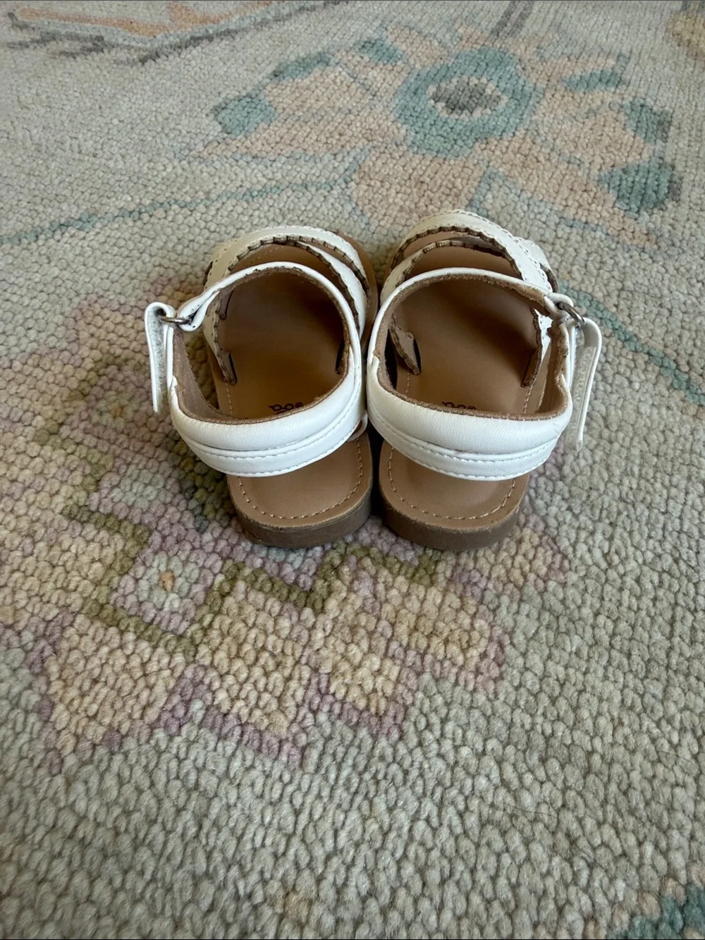 jumping beans White Scalloped Cross-Strap Toddler Sandals 7